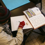 Deux matinées placées sous le signe de l’expression. Atelier Graffiti à la cafétéria du CHLC Deux matinées placées sous le signe de l’expression. Atelier Graffiti à la cafétéria du CHLC