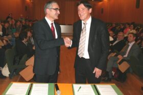 Alain Bonnin, Président de l’université de Bourgogne et Bruno Madelpuech, Directeur du Centre Hospitalier La Chartreuse