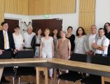 Xavier Bagot – Président de l’UNAFAM BFC, Patrice Durovray – Directeur général de l’Acodège, Francelyne Hie – Directrice du CHS Pierre Lôo ( La Charité/Loire), Christine Jacquinot – Secrétaire générale du CH La Charteuse, Dr Françoise Jandin – Co-directrice de projet santé mentale à l’ARS BFC, Christine Joly – Santé Mentale France, Martine Landanger – Directrice du CREAI de Bourgogne, Bruno Madelpuech – Pilote du Bureau du CReMPsy et Directeur du CH La Chartreuse, Claire Miserere – Directrice du pôle intervention sociale du PEP 71, Marc Misik – Directeur foyer des Boisseaux, Edith Puglierini – Co-directrice de projet santé mentale à l’ARS BFC, Annie Sautereau – Coordinatrice du CReMHPsy, Dr Dominique Serot – Conseiller médical et Praticien Hospitalier du  CH La Chartreuse, Pascal Sologny – Directeur de la structure médico-sociale ICARE, Dr Thomas Wallenhorst  – Conseiller médical et responsable du service de psychiatrie adultes et addictologie.