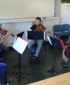 violon 1 : Steve DUONG – Médecin au CH La Chartreuse, violon 2 : Jean-Christophe HALLER – Professeur au conservatoire de musique de Longvic, alto : Christophe FARRUGIA – Professeur au conservatoire de musique de Dijon, violoncelle : Emmanuel BIGAND.