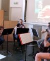 violon 1 : Steve DUONG – Médecin au CH La Chartreuse, violon 2 : Jean-Christophe HALLER – Professeur au conservatoire de musique de Longvic, alto : Christophe FARRUGIA – Professeur au conservatoire de musique de Dijon, violoncelle : Emmanuel BIGAND.