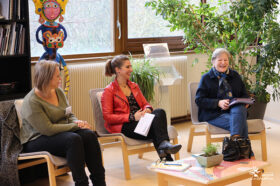 Edwige GREGOIRE, médiateur non médical, Charlotte GIRAULT, juriste-chargée des relations avec les usagers et le Dr Jacqueline LAVAULT, médiateur médical - Caf&doc' "De la réclamation à la médiation"