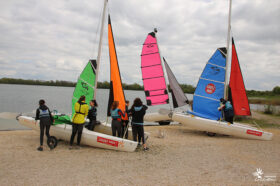 Naviguer vers l'Équilibre : La Voile au Cœur du Parcours Thérapeutique des Adolescents