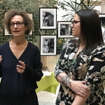 Vernissage de l’exposition « Les résidents et Peyo » Dr Marie LOMBARD, gériatre aux « Vergers de La Chartreuse » et Lydie Gaillardin (aide-soignante aux Vergers de La Chartreuse
