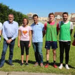 François Martin (nouveau Directeur du CH La Chartreuse), jean-yves Pian (Président du Conseil de Surveillance du CH La Chartreuse), Emilie HONIAT (Educatrice référente en APA), Florent Fouque, maître de conférence à l’UFR STAPS, Arthu et Valentin (CIAMM) et le Dr Muriel ROY (chef du pôle A)