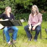 Alexandra David (guitare classique) et Thomas Jacquot (scie musicale) Alexandra David (guitare classique) et Thomas Jacquot (scie musicale)