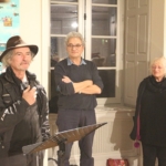 Vernissage de l’exposition de Dominique Eustase et Jacky Beaslay à l'Hostellerie, espace d'exposition du Centre Hospitalier La Chartreuse Alain Vasseur, président d’Itinéraires Singuliers, Dominique Eustase et Jacky Beaslay, les deux artistes.