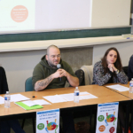 Audrey DALLAVALLE, FAS B-FC, Philippe BRUN, pair-aidant, Claire MORICE, psychiatre et Cyrille OGNIER, infirmier Audrey DALLAVALLE, FAS B-FC, Philippe BRUN, pair-aidant, Claire MORICE, psychiatre et Cyrille OGNIER, infirmier