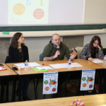 Héloïse MEULEY, FAS B-FC, Audrey DALLAVALLE, FAS B-FC, Philippe BRUN, pair-aidant, Claire MORICE, psychiatre et Cyrille OGNIER, infirmier Héloïse MEULEY, FAS B-FC, Audrey DALLAVALLE, FAS B-FC, Philippe BRUN, pair-aidant, Claire MORICE, psychiatre et Cyrille OGNIER, infirmier