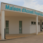 Signature convention Maison d'accueil hospitalière Dijon Bourgogne avec le cHLC Signature convention Maison d'accueil hospitalière Dijon Bourgogne avec le cHLC