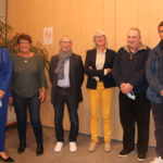 Catherine GOZZI – Présidente du Conseil Local de Santé Mentale Franco Basaglia, Christine Dos Santos Rocha – Adjointe Aux Affaires Sociales et Familiales Vice Présidente du CCAS, Dr Gérard MILLERET, psychiatre, Michèle MERLE – bénévole à l’UNAFAM , Christian DECOMBARD – Président de l’Association Dépendances 21 et Didier RELOT – Maire de Neuilly-Crimolois Catherine GOZZI – Présidente du Conseil Local de Santé Mentale Franco Basaglia, Christine Dos Santos Rocha – Adjointe Aux Affaires Sociales et Familiales Vice Présidente du CCAS, Dr Gérard MILLERET, psychiatre, Michèle MERLE – bénévole à l’UNAFAM , Christian DECOMBARD – Président de l’Association Dépendances 21 et Didier RELOT – Maire de Neuilly-Crimolois