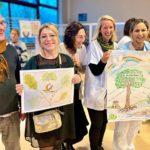 De nombreux professionnels étaient présents pour assister à la cérémonie De nombreux professionnels étaient présents pour assister à la cérémonie