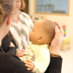 Deux poupons de portage pour les parents et enfants suivis au sein de l’unité UPMB grâce à ANEMONE Deux poupons de portage pour les parents et enfants suivis au sein de l’unité UPMB grâce à ANEMONE