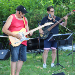 Fête de la Musique à l'ombre des platanes avec le groupe Flyin Pen Fête de la Musique à l'ombre des platanes avec le groupe Flyin Pen
