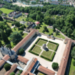 La chapelle de La Chartreuse de Champmol vue du ciel La chapelle de La Chartreuse de Champmol vue du ciel