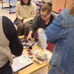 Caf&Doc' : parler de Vie Relationnelle, Affective et Sexuelle (VRAS) à l’EAM Pussin Caf&Doc' : parler de Vie Relationnelle, Affective et Sexuelle (VRAS) à l’EAM Pussin